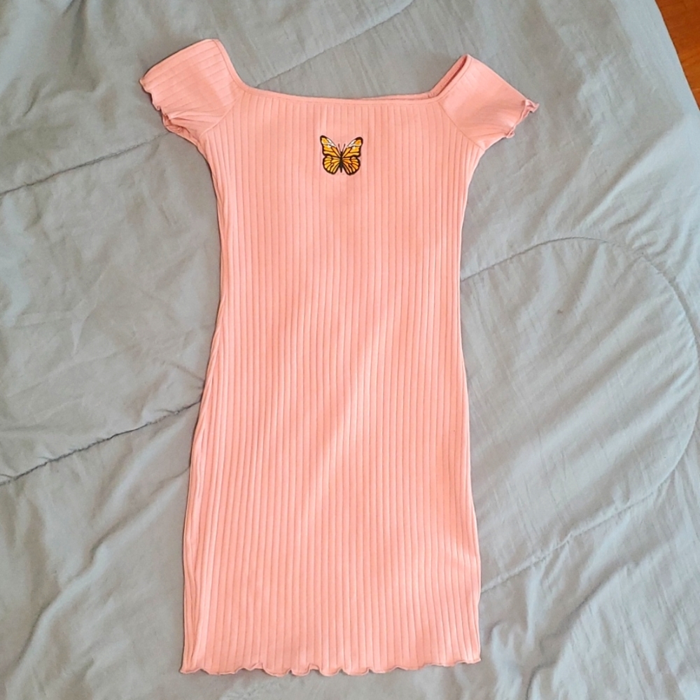 NWOT Pink Lettuce-Trim Butterfly Dress